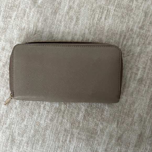 Tory Burch Wallet - Picture 2 of 3